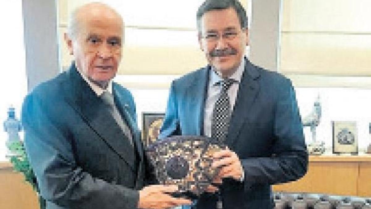 MHP’den Ankara için Melih Gökçek hamlesi