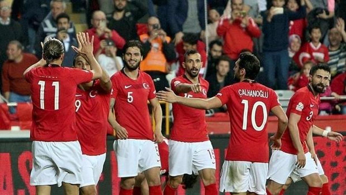 Türkiye FIFA sıralamasındaki yerini korudu