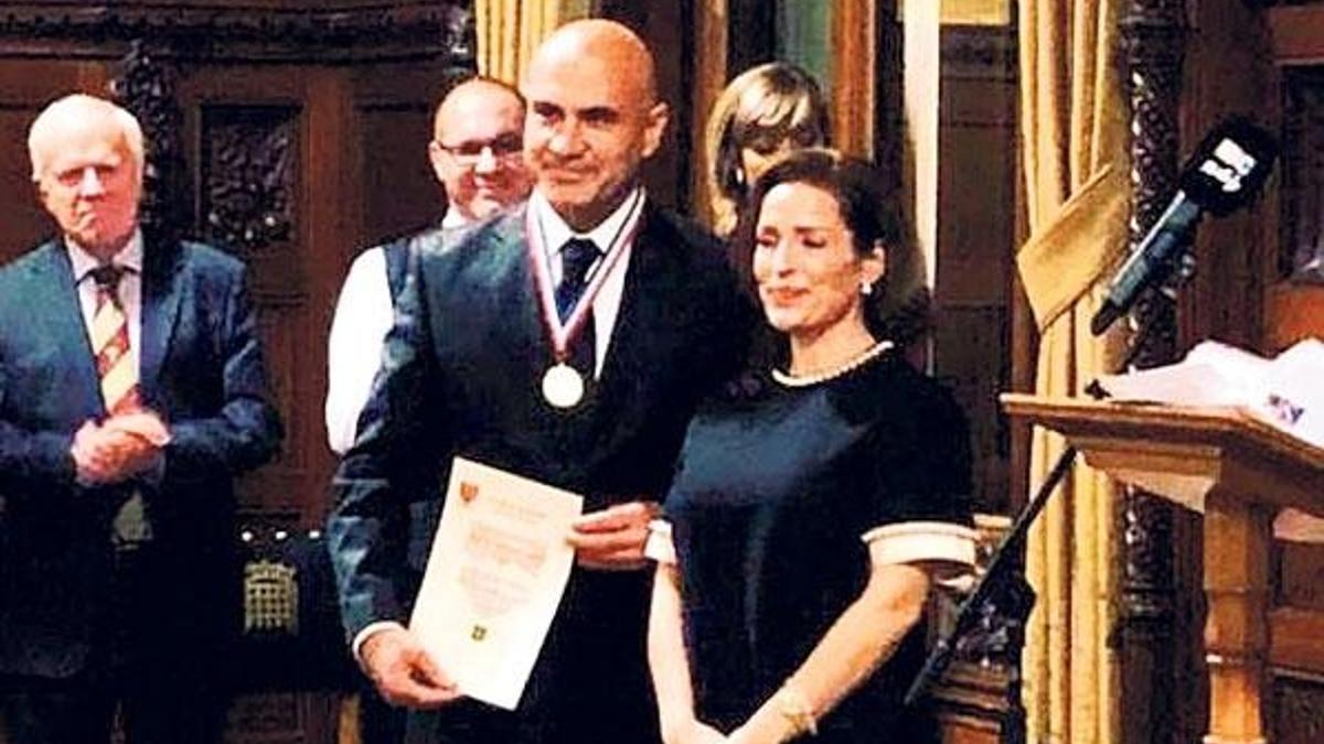 Yılın en iyi doktoru ödülü Çömez’e