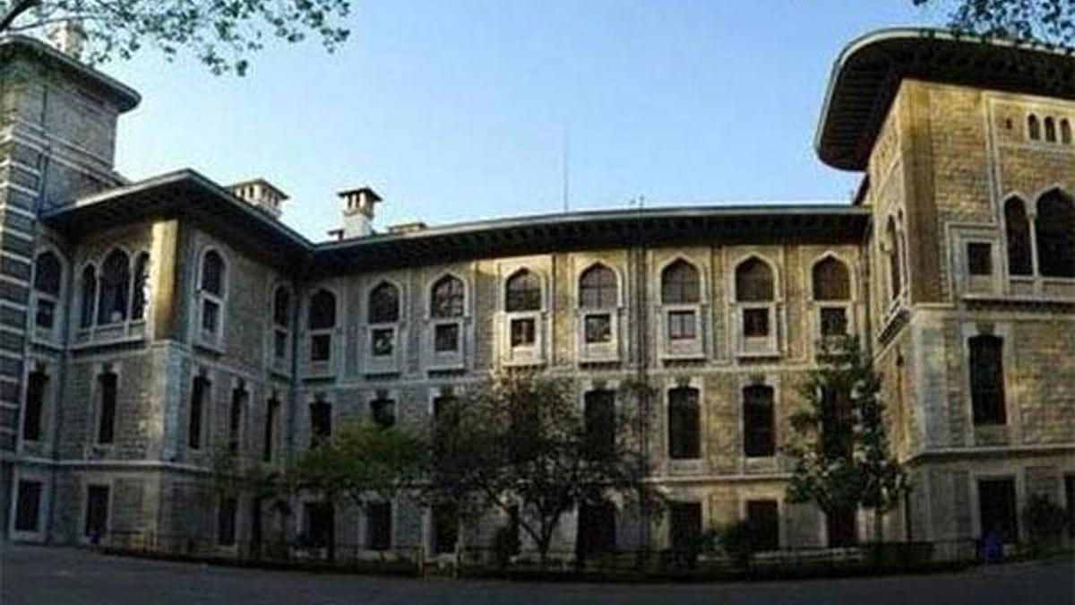 MEB, İstanbul Erkek Lisesinde yaşananlarla ilgili soruşturma başlattı