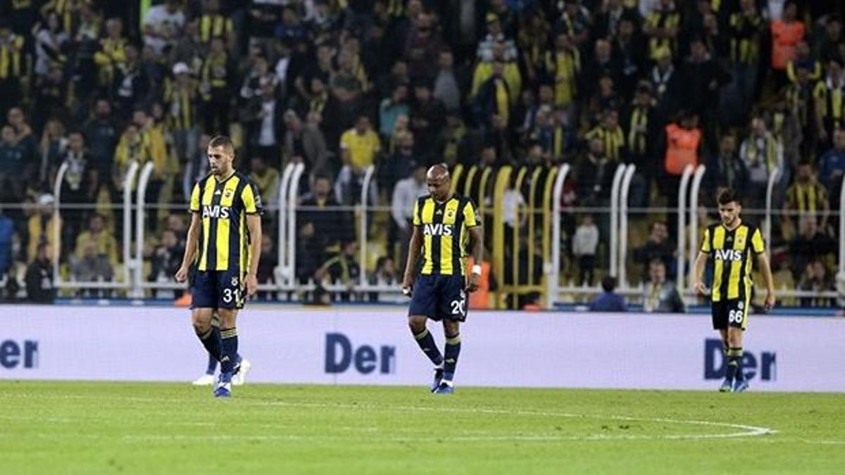 Kadıköy'de hezimet! Fener derbi öncesi dağıldı