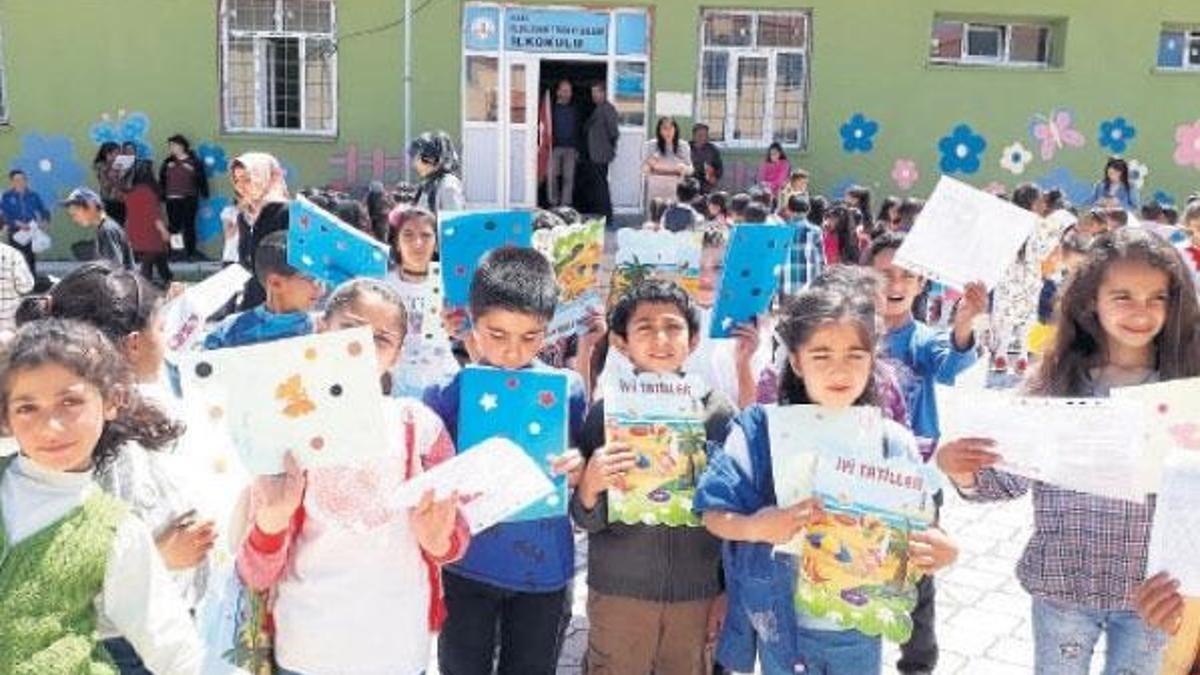 Eğitimde yaz tatili azalabilir