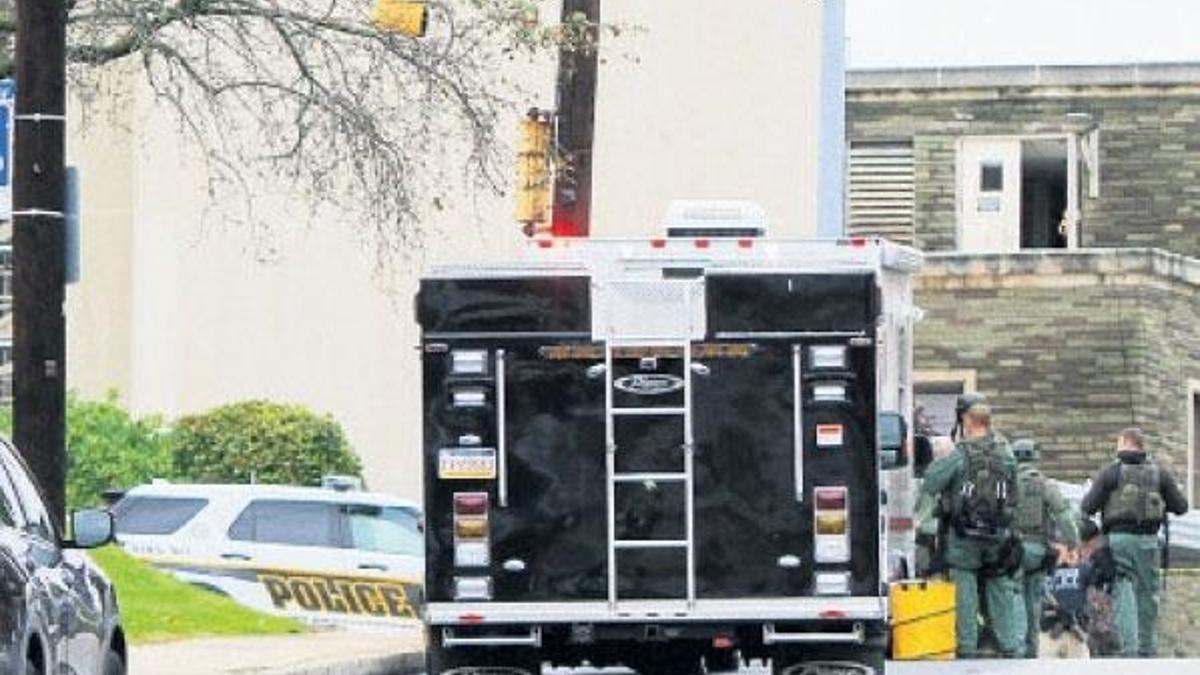 ‘Yahudiler Trump’ı  kontrol ediyor’