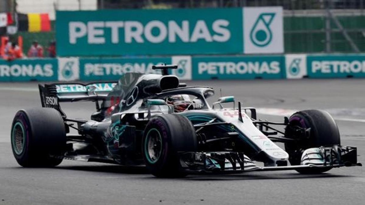 F1'de şampiyon Lewis Hamilton!