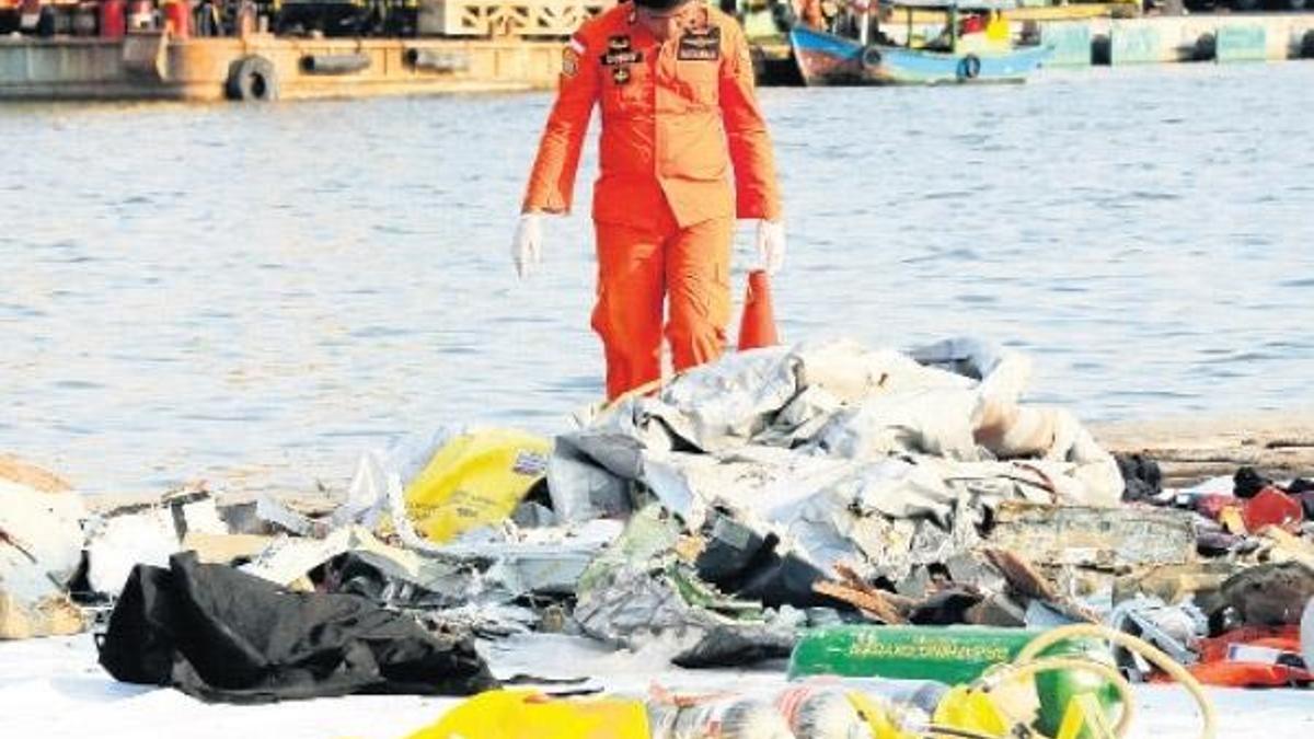 189 yolcuyla denize çakıldı