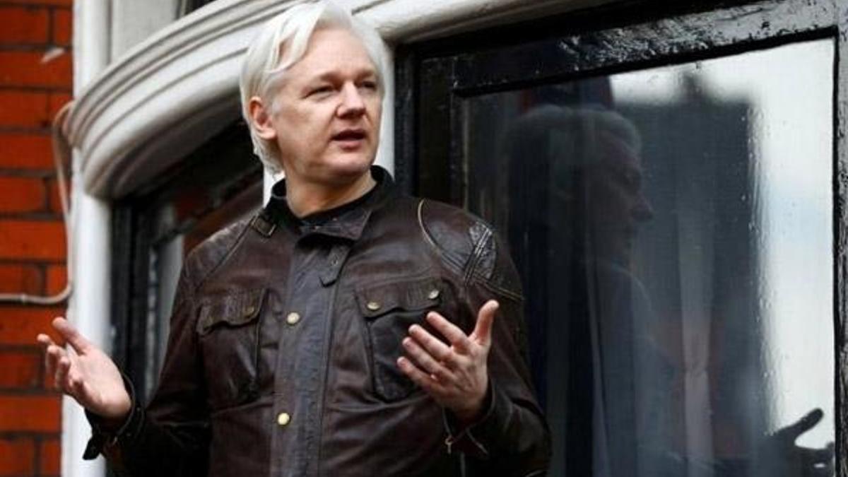 Assange: Beni ABD'ye teslim etmek istiyorlar!