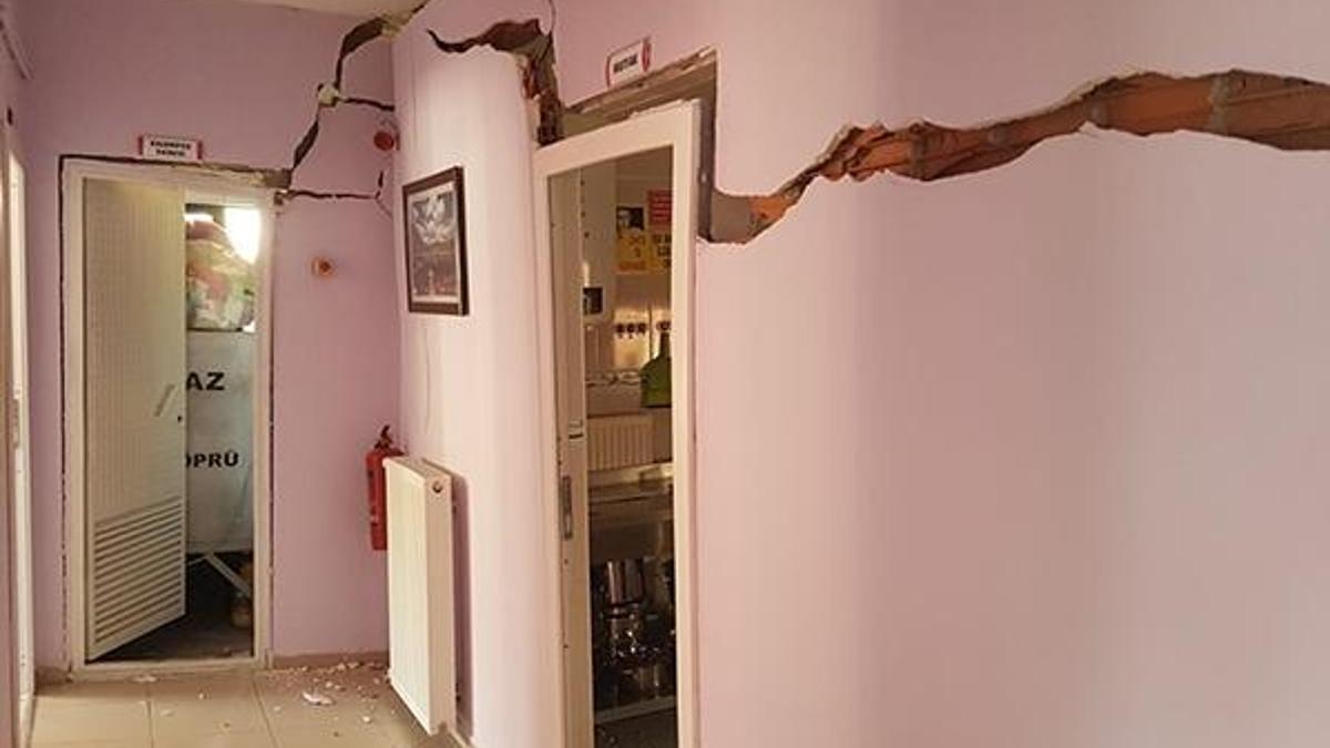 Samsun'da okulda çökme! Tahliye edildi