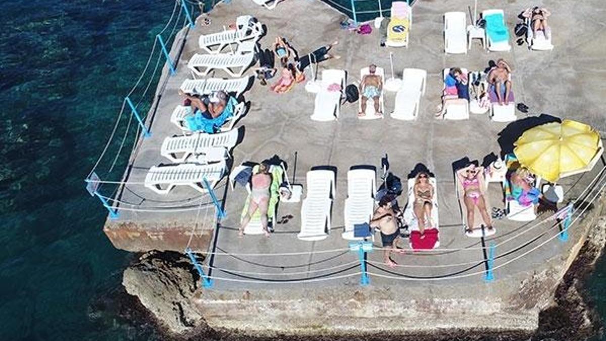 Antalya'da turistler denize doymuyor