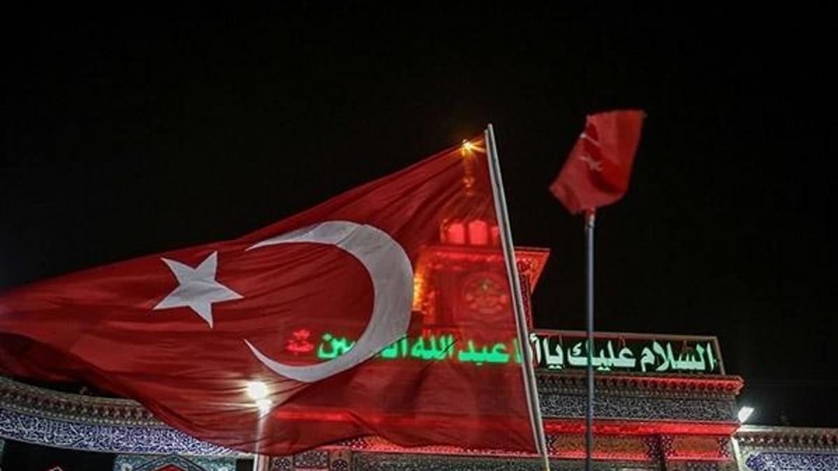 Kerbela'da Türk bayrakları!