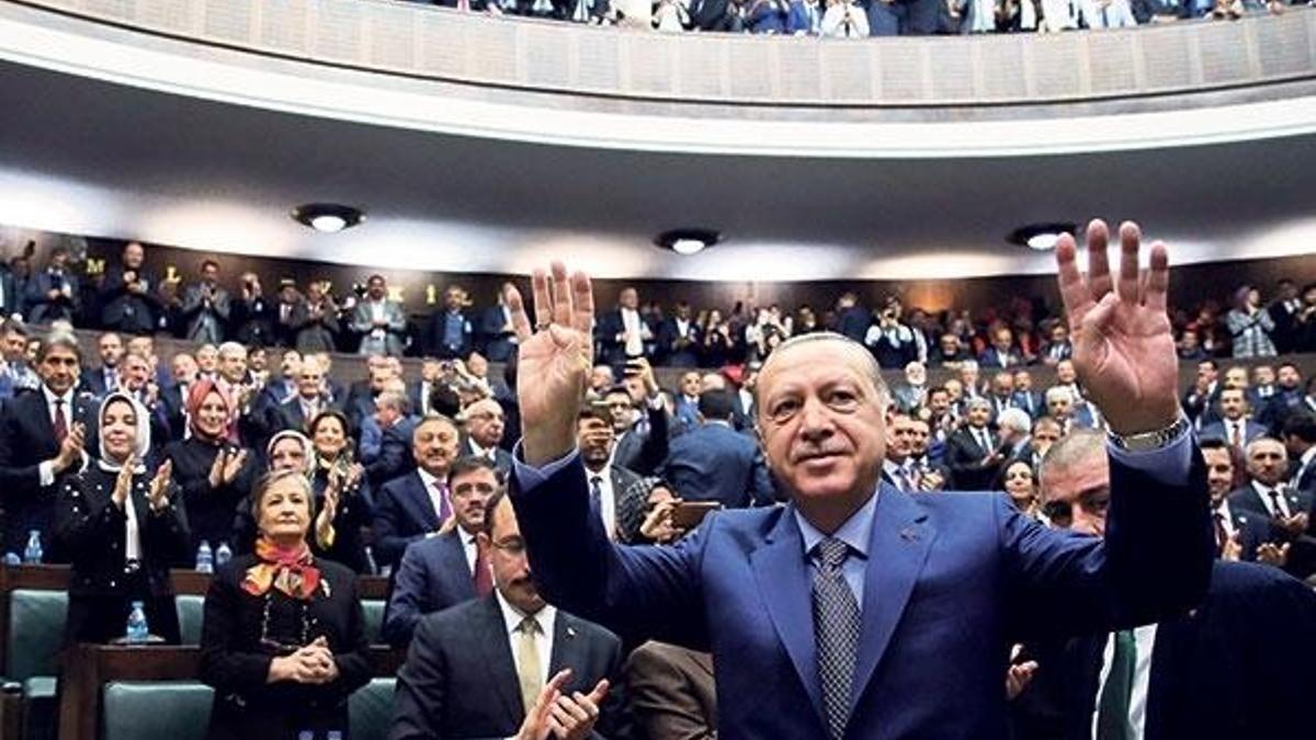 Melih Gökçek’le  beraber yürürüz