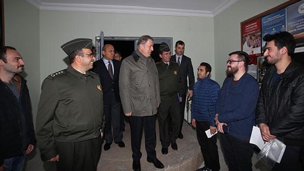 Akar'dan askerlik şubesine sürpriz denetim