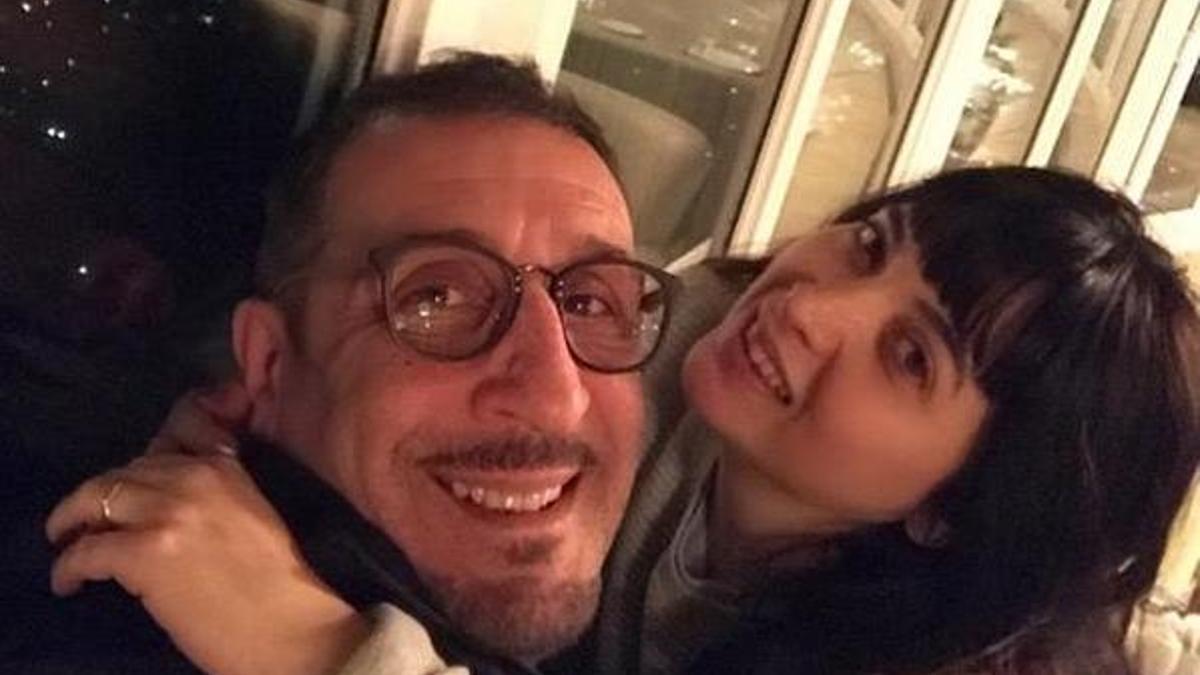 Cem Özer'le ilgili bilinmeyenleri anlattı!