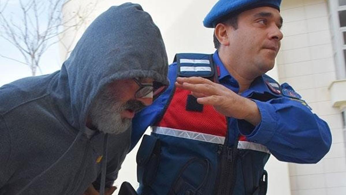 Murat Başoğlu gözaltına alındı