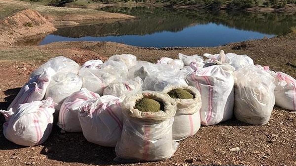 Son dakika: 5 ton esrar ele geçirildi