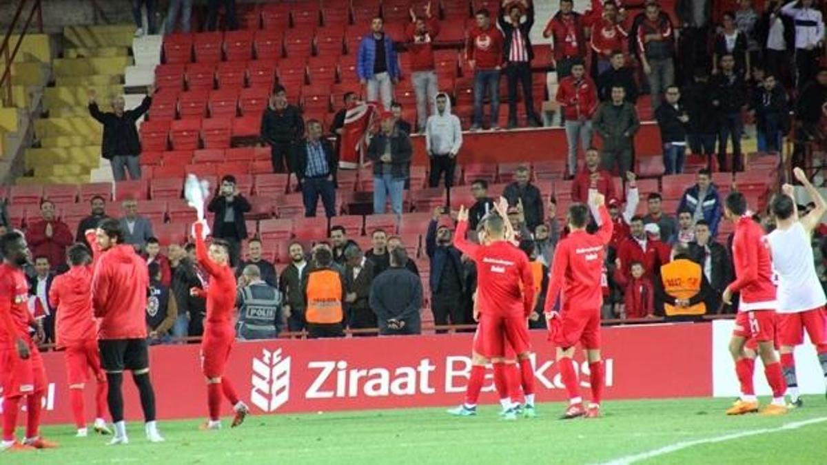 Balıkesirspor rahat turladı