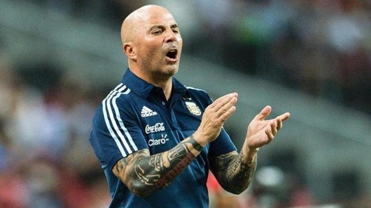 Fenerbahçe, dünyaca ünlü hocaya resmi teklifte bulundu!