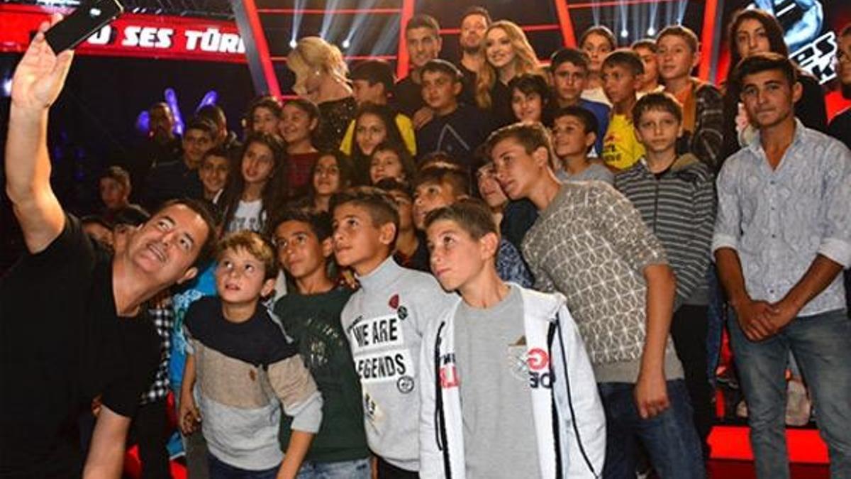 Acun sözünü tuttu! Hepsini bulup getirdi...