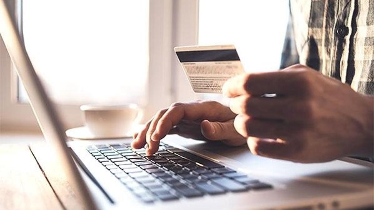 Alışveriş sitesinde gezerken çalınan bisikletini gördü