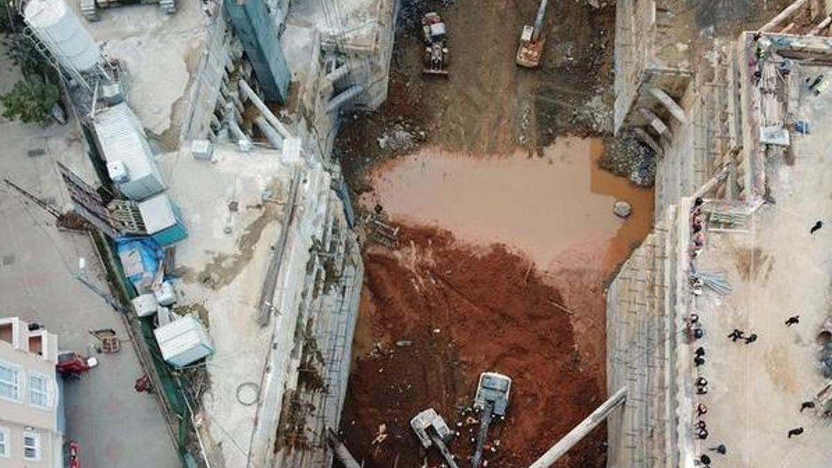 İBB Başkanı Mevlüt Uysal'dan göçük açıklaması!