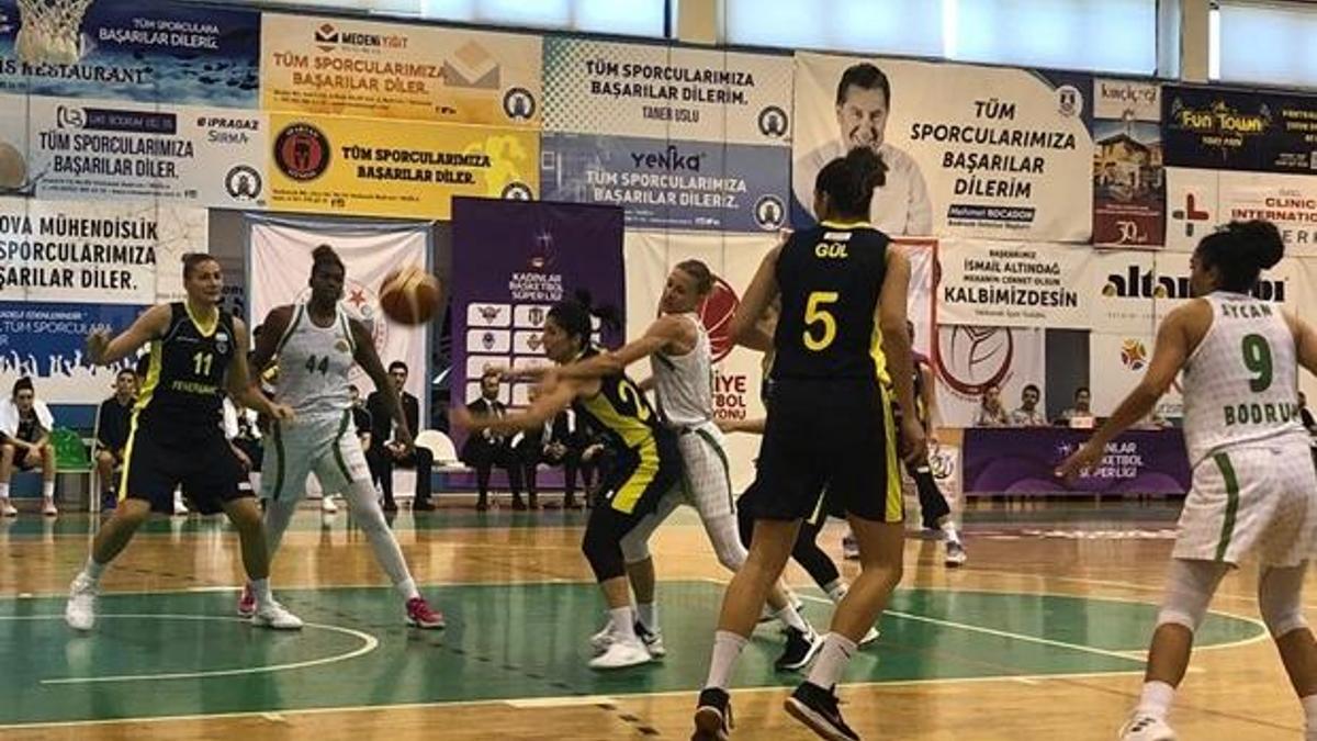 Fenerbahçe Kadın Basketbol Takımı farklı kazandı: 59-105