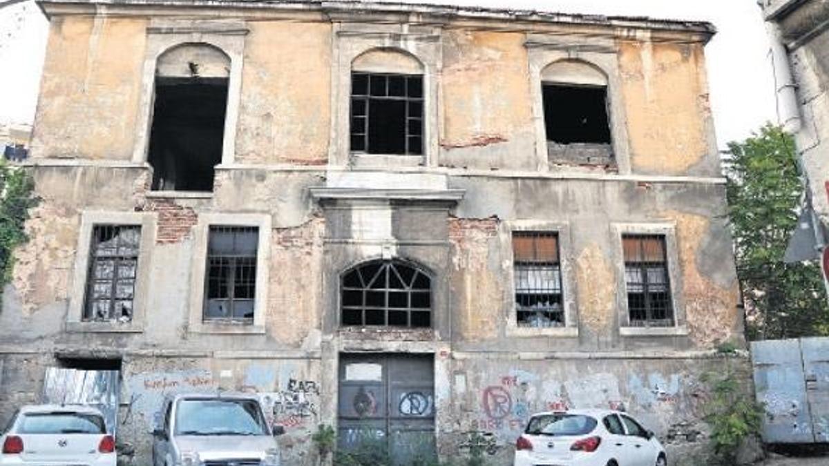 Dört yıldır restorasyon izni bekliyor