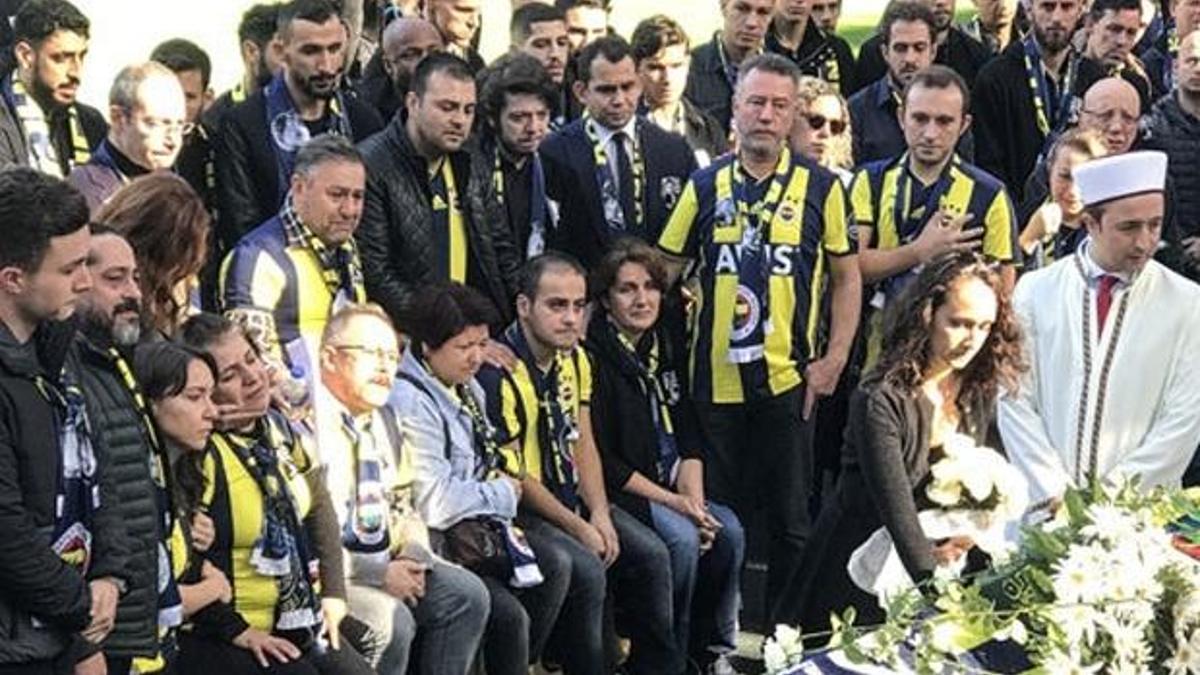 F.Bahçeli taraftar Koray Şener son yolculuğuna uğurlandı!