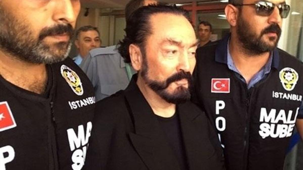 Adnan Oktar'dan büyük vurgun