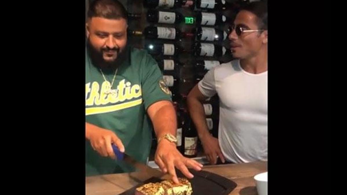 Nusret, eti altınla kapladı, DJ Khaled kendi elleriyle kesti