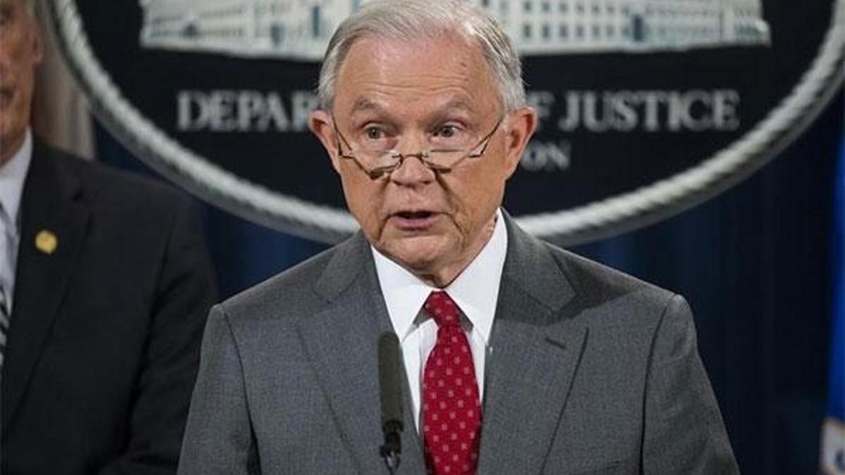 ABD Adalet Bakanı Jeff Sessions istifa etti
