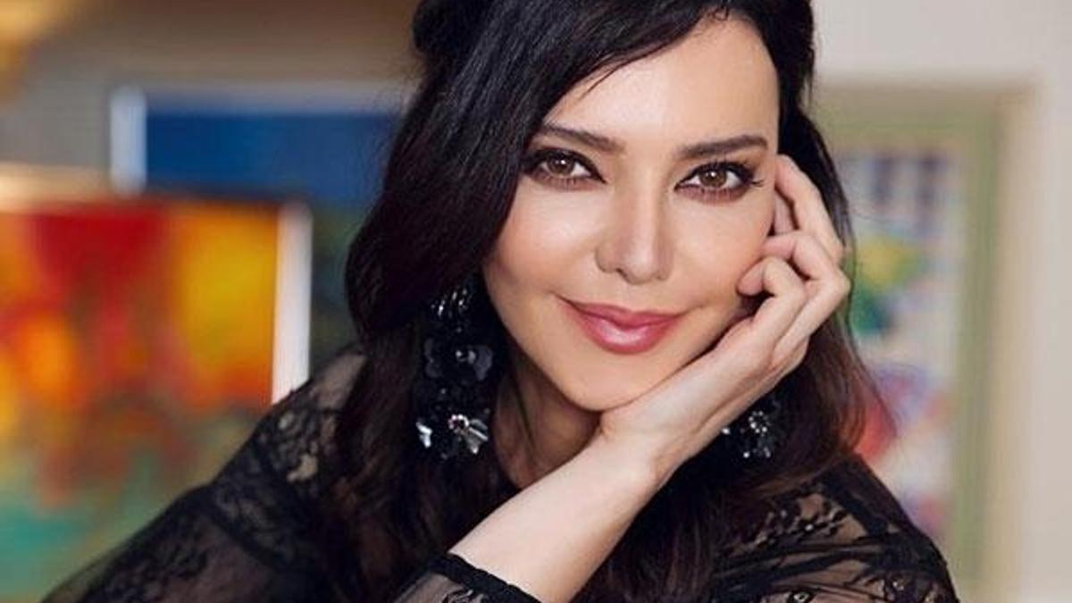Hande Ataizi açtığı soyadı davasını kazandı