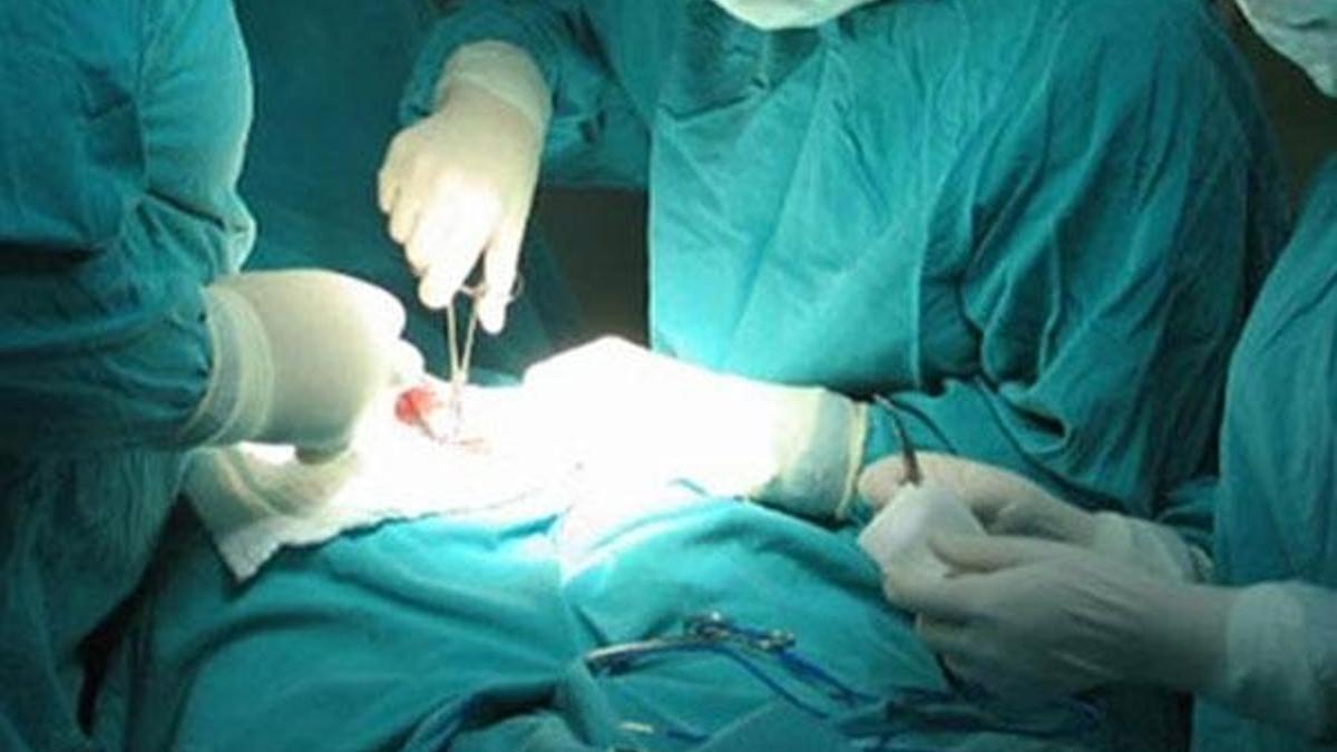 Kanser ameliyatı sırasında doktorlar şoke oldu