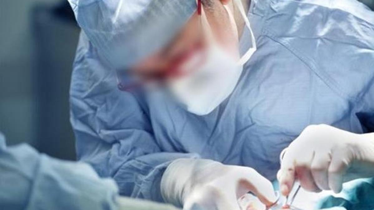 Bıçak parası alan profesöre şok!
