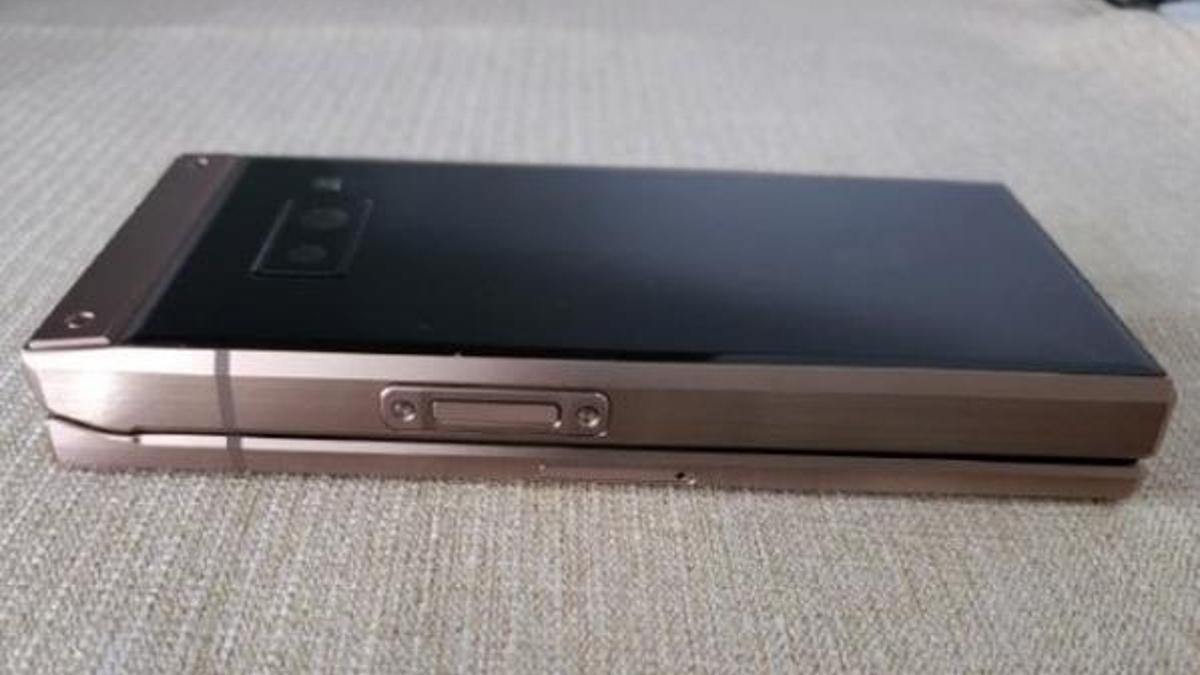 Samsung'un yeni telefonu göründü!