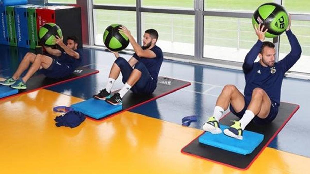 Fenerbahçe'de Benzia takımla çalıştı