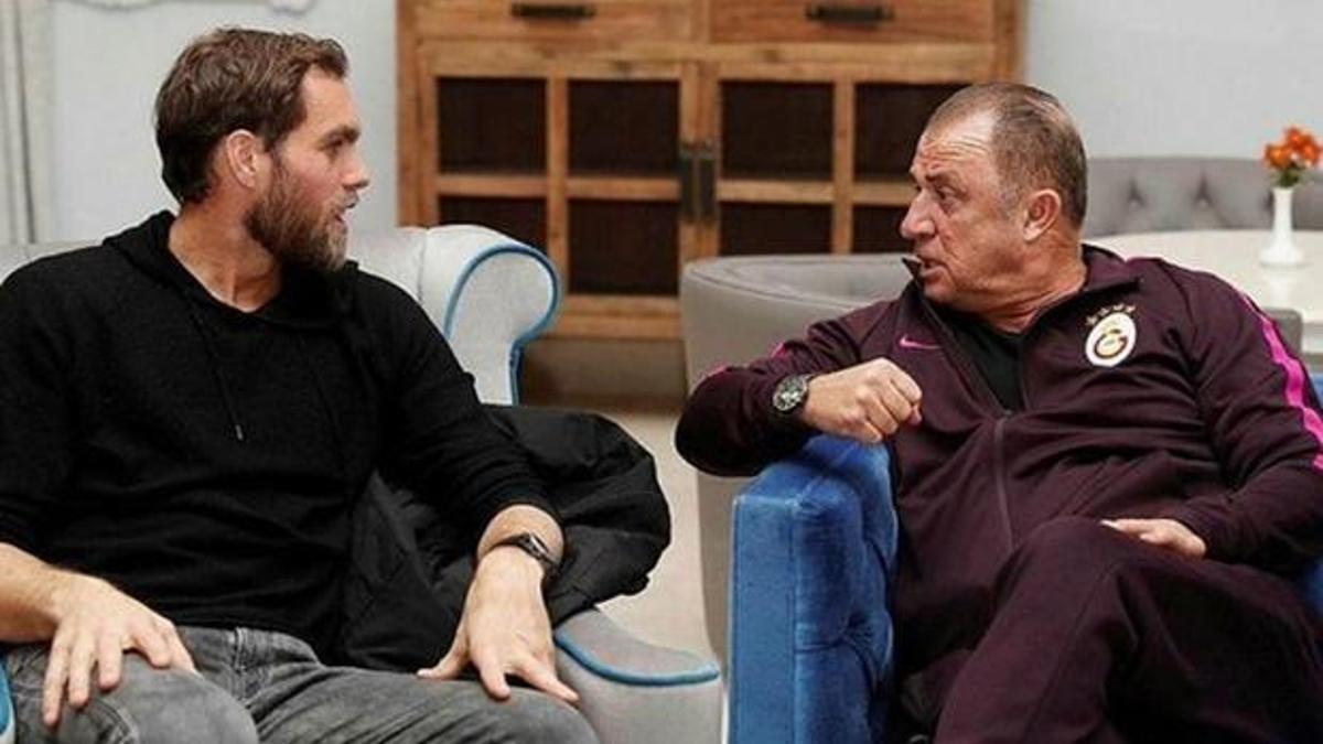 Elmader: "Ocak ayında G.Saray'a transfer..."