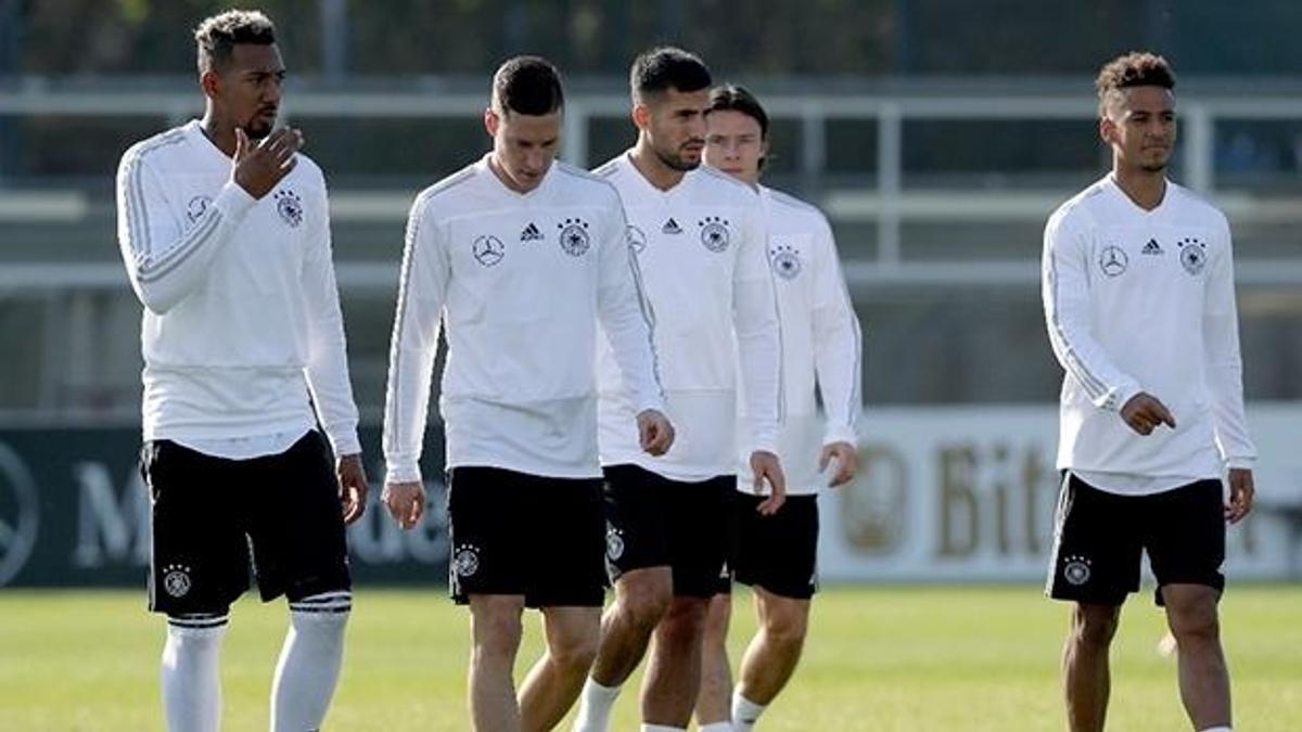 Alman Milli Takımı'nda Mesut Özil pişmanlığı