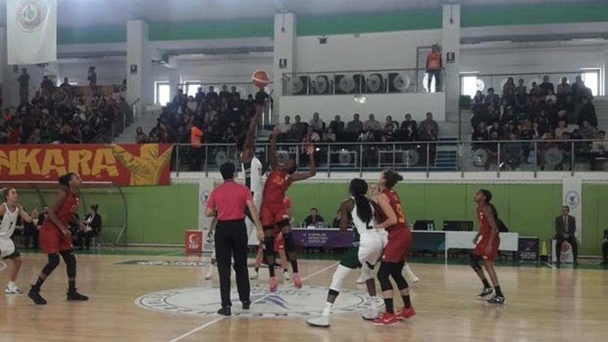 Galatasaray, deplasmandan mutlu dönüyor: 52-58