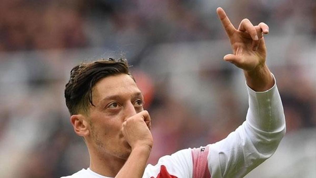 Mesut Özil, 1 milyon pound'u reddetti!