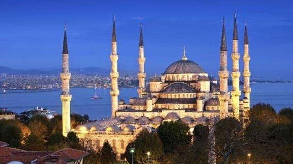 En güzel ve anlamlı Cuma mesajları! Cuma namazı saat kaçta?