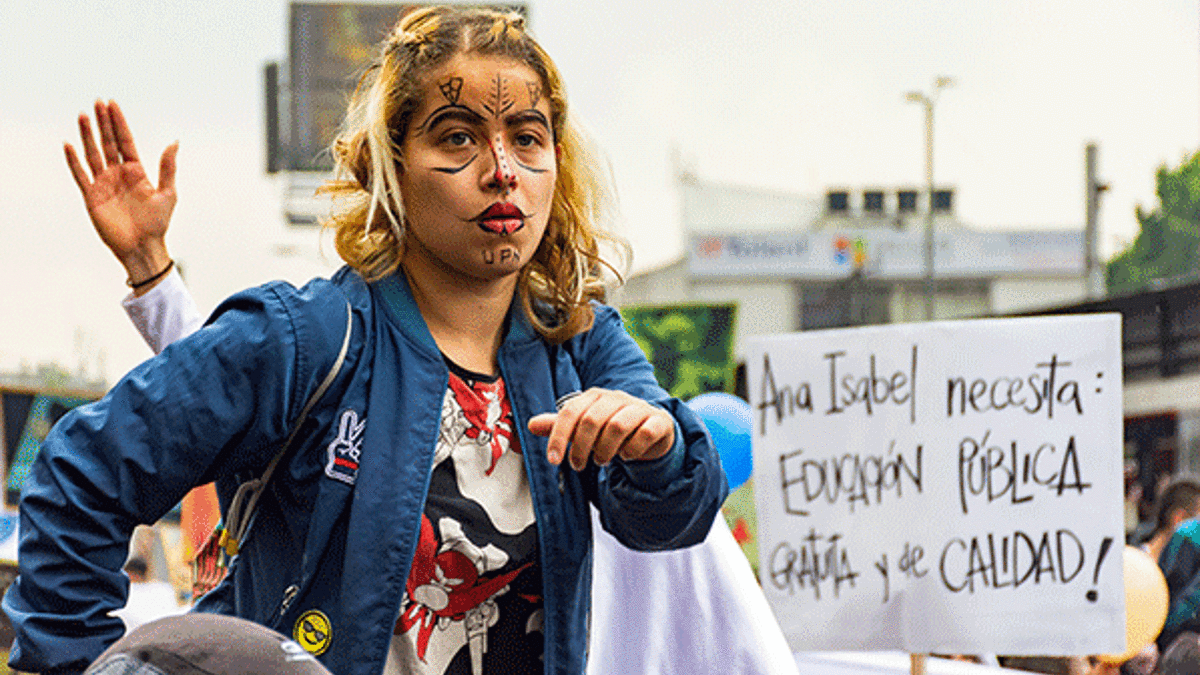 Kolombiya’da öğrenci protestoları sürüyor