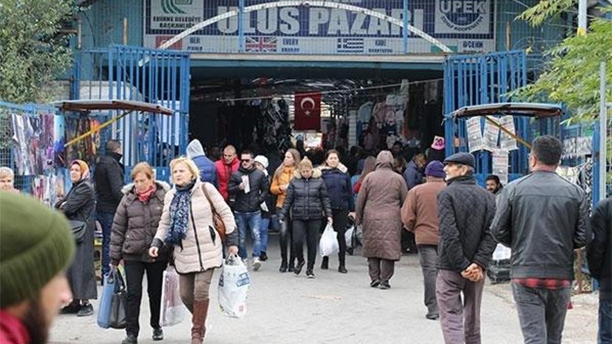 Akın akın gelmeye devam ediyorlar