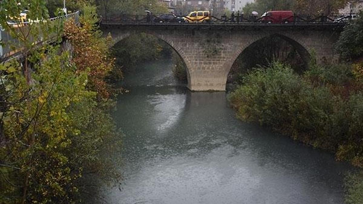 Bartın Irmağı siyah akıyor