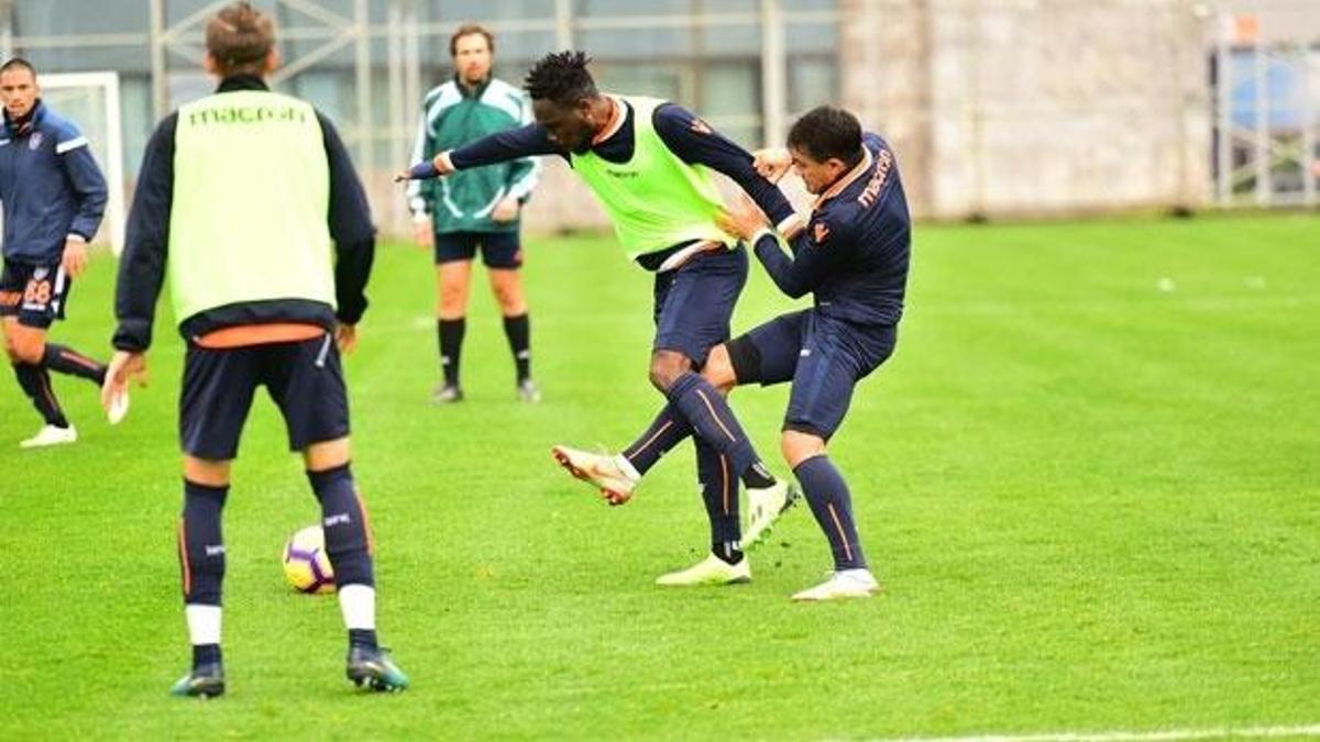 Medipol Başakşehir'de Göztepe hazırlıkları sürüyor
