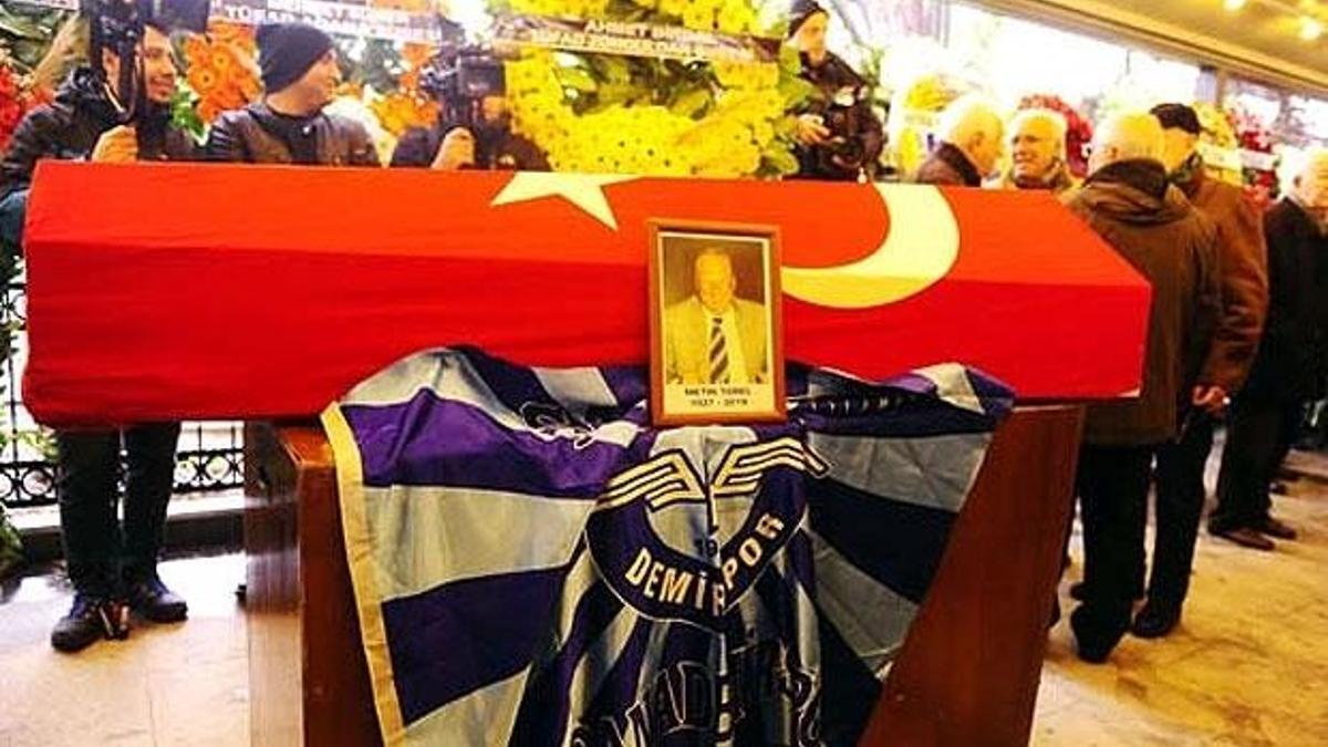 Türk futbolunun duayen isimlerinden Metin Türel'e veda...