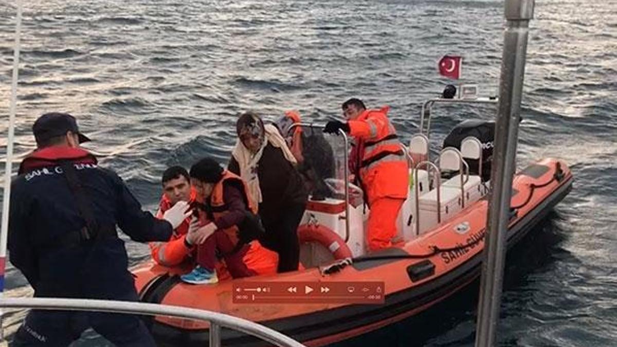 Adada mahsur kalan düzensiz göçmenler kurtarıldı