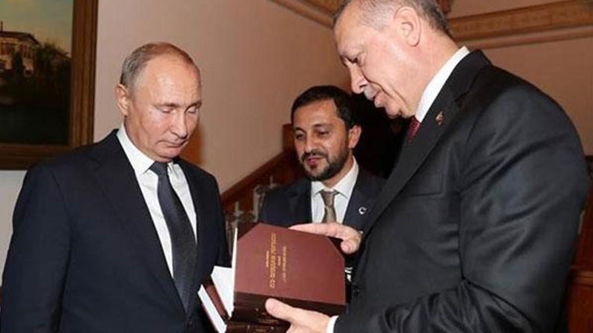 Cumhurbaşkanı Erdoğan'dan Putin'e hediye
