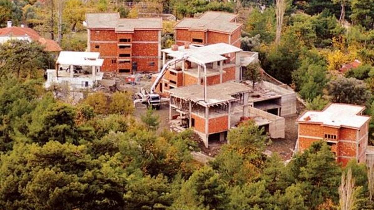 Kaş’ta imar barışı sonrası heyelan bölgesinde villa inşaatları arttı