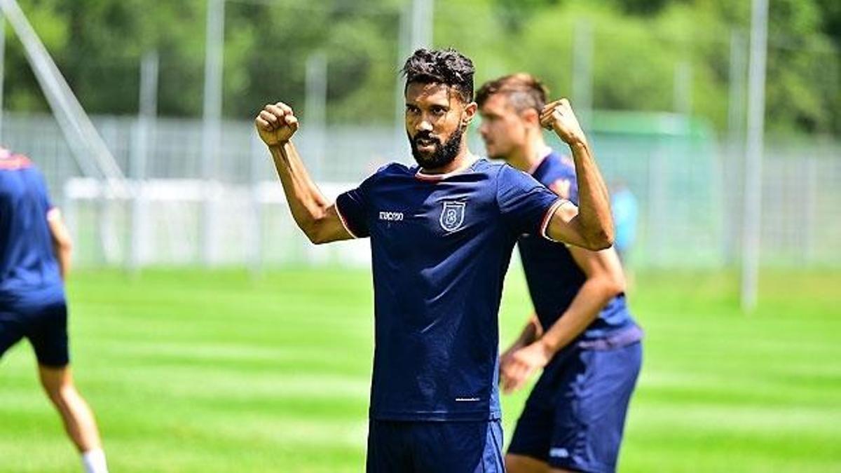 Gael Clichy: "Herkes inanırsa şampiyonluk gelecek"