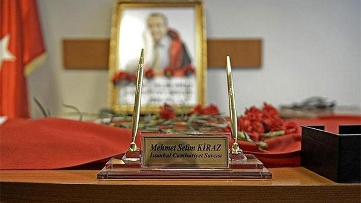Şehit Savcı Kiraz davasında 9 sanık için kırmızı bülten