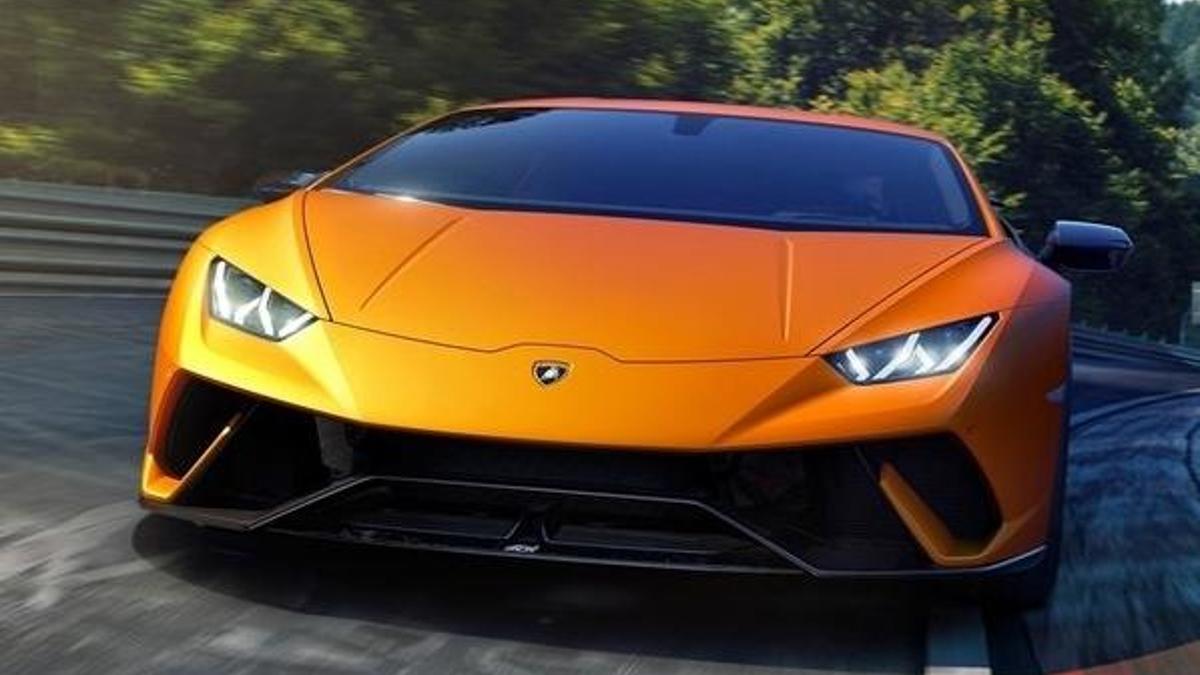 Lamborghini tarihinde bir ilk!